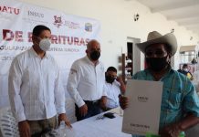 Gobierno municipal entrega segunda remesas de escrituras en el 2021; entregaron 150 escrituras a escuinapenses.