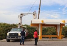Agradecen ciudadanos del Trébol 1 la instalación de luminarias en la entrada de la comunidad.