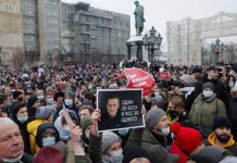 Rusia demanda a Google, Facebook y Twitter por no borrar contenido de protestas