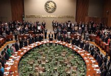 Hacienda niega al INE recursos adicionales para consulta popular