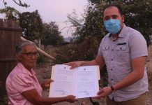 Con la entrega de más de 160 títulos de propiedad brinda Gobierno Municipal certeza jurídica a familias rosarenses.