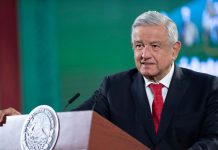 AMLO recibirá vacuna anticovid de AstraZeneca; riesgos “son mínimos”, dice