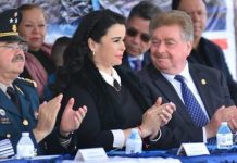 Brenda Ruacho, esposa de “Kiko” Vega, acuerda devolver 6.8 millones que robó del DIF de BC