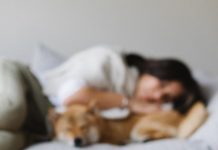 La bella durmiente de carne y hueso, el misterioso caso de la chica que puede llegar a dormir 13 días seguidos