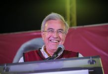 Ofrece Rocha Moya pavimentación en colonias en vez de “elefantes blancos”