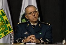 Juez admite a trámite amparo que busca reabrir caso del general Salvador Cienfuegos