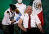 AMLO recibe segunda dosis de vacuna anticovid de AstraZeneca