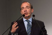 Felipe Calderón ingresa al hospital para ser atendido por Covid-19