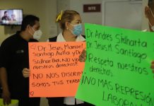 Sin insumos empleados del Centro de Salud Urbano en el centro