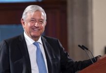 López Obrador sí cobrará pensión… de adulto mayor