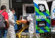 Exceso de muertes por covid-19 en México cae por primera vez
