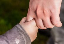 Padres y dueños de inmensas fortunas: sus tips para criar hijos exitosos