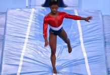 Impacto en Tokio: Estados Unidos retiró a Simone Biles de la competencia de gimnasia por equipos tras un salto errático