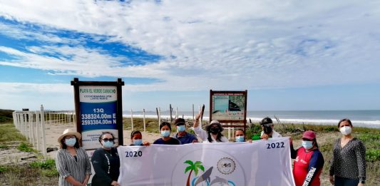SEDESU iza bandera de Playa Limpia Sustentable en El Verde Camacho