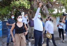 Quirino supervisa obras de pavimentación en Guamúchil