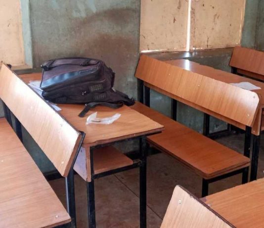 Hombres armados secuestran a cientos de estudiantes de un internado en Nigeria