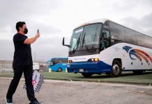 Vacunaron hoy a 1,000 trabajadores de NL en frontera con Texas