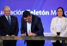 AMLO y Teletón acuerdan que menores con discapacidad usen centros de rehabilitación