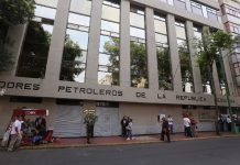 Sindicato petrolero busca nuevo dirigente en el peor momento de la relación con Pemex