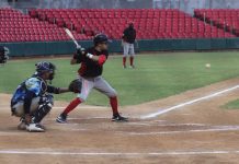 MITCH LIVELY LLEGA AL PUERTO PARA DAR MAYOR FUERZA PITCHEO DE VENADOS DE MAZATLÁN