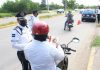 Tránsito Municipal concientiza a motociclistas sobre uso del casco y respeto a señalamientos