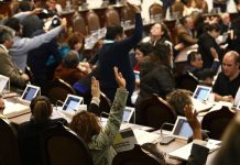 TEPJF ‘tumba’ a coordinador de Morena en Congreso de CdMx; revoca su diputación