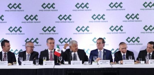 AMLO llama a que organismos empresariales se democraticen