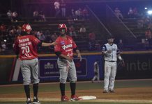 Venados de Mazatlán padeció la derrota por pizarra de 5-3 ante Algodoneros de Guasave, en la serie de inicio de semana de la Liga ARCO Mexicana del Pacífico , temporada 2021-2022, presentada por Caliente.mx.