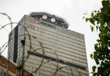 Pemex acumula pérdidas por más de 100,000 millones de pesos