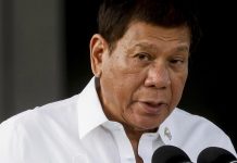 Presidente de Filipinas pide vacunar ‘mientras duermen’ a los que se niegan a ser inmunizados