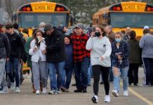 Tiroteo en Estados Unidos: un estudiante mata a 3 personas y hiere a otras 6 en una escuela de Michigan