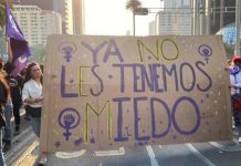 Con tendederos y marchas, mujeres protestan contra la violencia en México