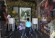Creyentes asisten a Tepito para celebrar a la Santa Muerte; «hace paros bien buenos»