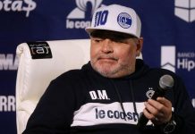 Ex novia de Maradona lo acusa de abusar sexualmente de ella cuando tenía 17 años