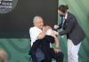 AMLO recibe dosis de refuerzo de la vacuna anticovid durante La Mañanera