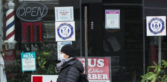 Estos son los síntomas de la variante ómicron que los médicos han detectado