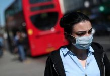 El Reino Unido eleva su nivel de alerta por la rápida expansión de la ómicron