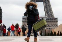 Francia registra récord de casos covid-19 al rebasar los 200 mil contagios en un día