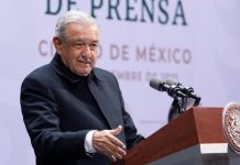 AMLO descarta uso obligatorio de cubrebocas en mensaje en Zócalo por 3 años de gobierno
