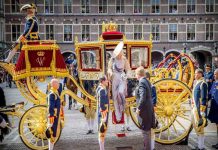 Rey de Holanda dejará de usar su carroza dorada que glorifica la esclavitud