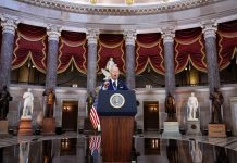 Asalto a Capitolio de EU fue «una insurrección armada», dice Biden a un año de ataque