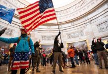 Vidrios rotos, destrozos y desconcierto: el día después del asalto al Capitolio de EU