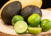 ¡Ni para el guacamole! Limón y aguacate se venden hasta en 90 pesos el kilo en mercados
