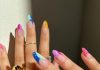 Manicura francesa con puntitos, la tendencia más colorida para tus uñas este 2022