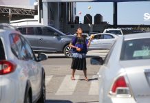 Con malabares 4 hermanas se ganan la vida en los cruceros Originarias de Chiapas, llegaron a Mazatlán en busca de una mejor vida