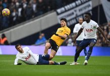 Raúl Jiménez protagoniza ventaja de los Wolves sobre los Spurs