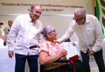 Entrega gobernador Rocha estímulos por jubilación a trabajadoras y trabajadores del Colegio de Bachilleres del Estado de Sinaloa