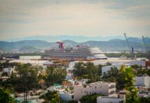 Mazatlán recibe al Carnival Panorama con más de 5 mil visitantes a bordo