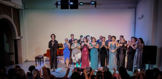 Tango sin Fronteras: Pasión, Música y Baile Conquistan Casa Haas