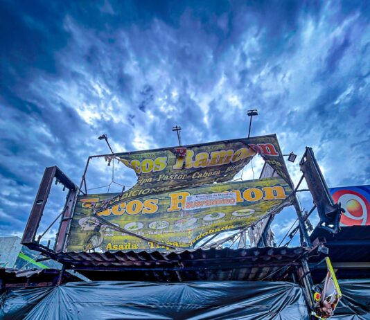 Autoridades aseguran la taquería Ramón tras explosión que dejó cuatro víctimas mortales